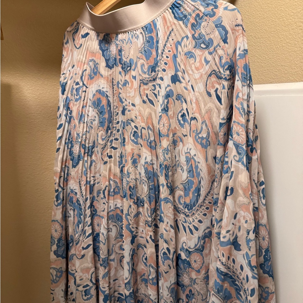 Aritzia Twirl midi skirt